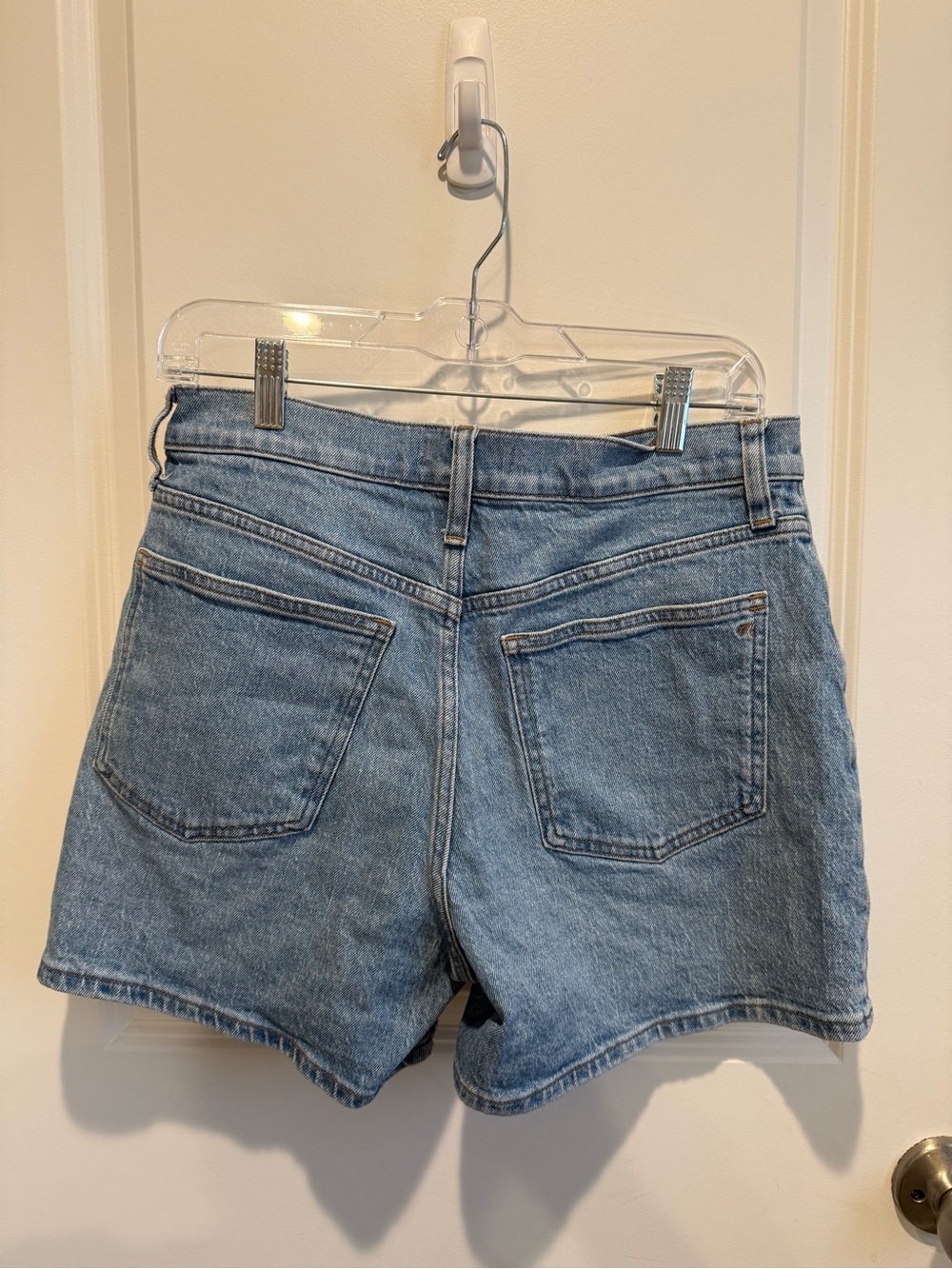 Madewell The Perfect Mid Length Jean Short Size 28 - Picture 3 of 4